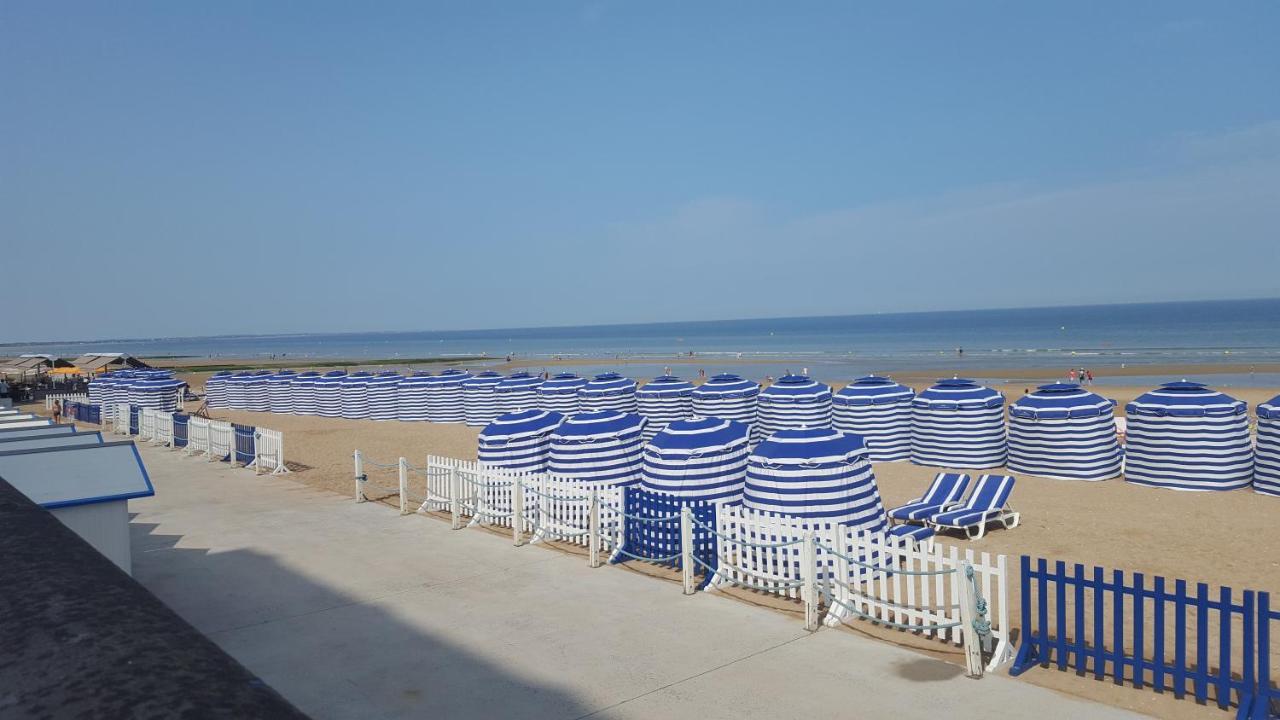 Fleur Marine 8 Apartment Кабур Екстериор снимка