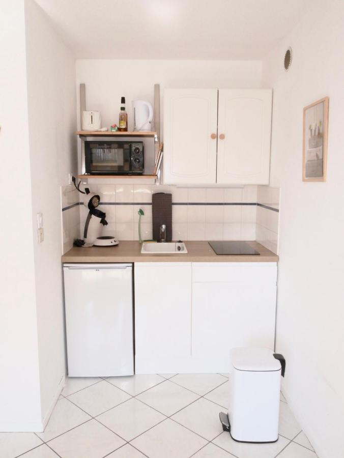 Fleur Marine 8 Apartment Кабур Екстериор снимка