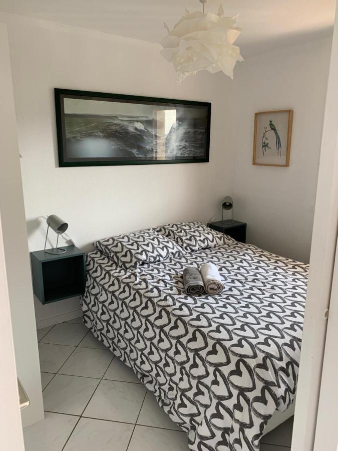 Fleur Marine 8 Apartment Кабур Екстериор снимка