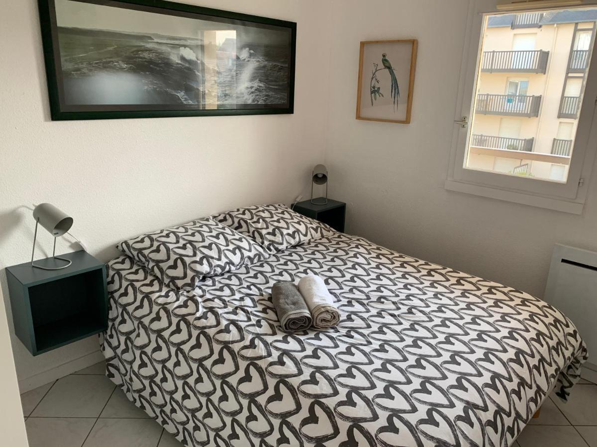 Fleur Marine 8 Apartment Кабур Екстериор снимка